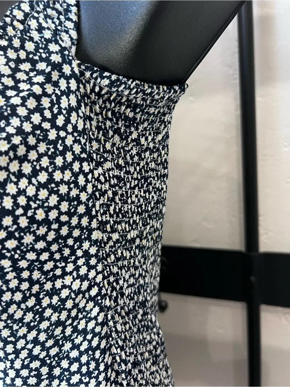 Adika Floral Stretch Mini Dress Blue White Floral Size Medium